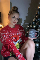 Pretty girl nadia from miami with Light Brown hair age 23 photo-26