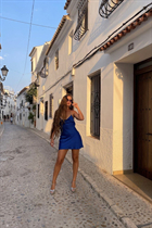 Bride from valencia yulia with Light Brown hair age 40 photo-20