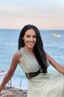 Ukrainian woman for marriage elizaveta from houston with Black hair age 42