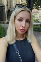Ukrainian lady olga from lviv with Blonde hair age 42 photo-1