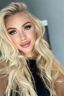 Femme ukrainienne célibataire elizaveta de odessa avec Blond cheveux, âge 26