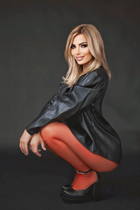 Bride from houston yana with Blonde hair age 42 photo-7