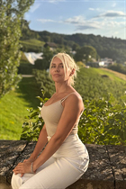 Ukrainian woman for dating viktoriia from kharkov with Blonde hair age 53 photo-32