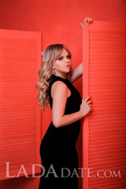 Wife from Ukraine angelina from poltava with Blonde hair age 26 photo-1
