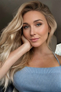 Rencontre une fille ukrainienne anastasia de kyiv avec Blond cheveux, âge 35