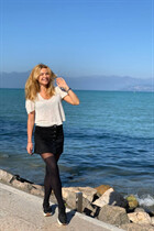 Bride from tampa ksenia with Blonde hair age 38 photo-19