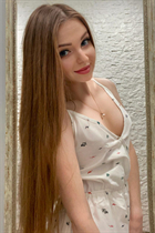 Belle femme tchèque yana de sokolov avec Chatain clairs cheveux 27 ans photo-41