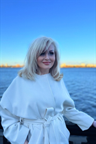 Ukrainian girl elena from dnepr with Blonde hair age 57 photo-9