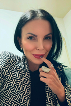 Femme parfaite kateryna de rome avec Noirs cheveux, âge 41 photo-12