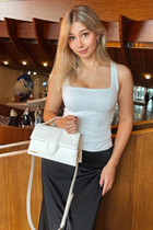 Beautiful Ukrainian woman yelyzaveta from khmelnitsky with Blonde hair age 19 photo-5