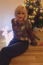 Beautiful woman of Ukraine larisa from kiev with Blonde hair age 56 photo-12