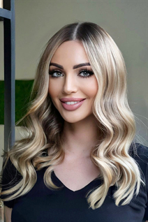 Belle mariée ukrainienne daryna de dnepr avec Chatain clairs cheveux, âge 38