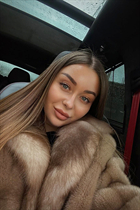 Dame d'Ukraine ilona de san francisco avec Chatain clairs cheveux, âge 26 photo-13