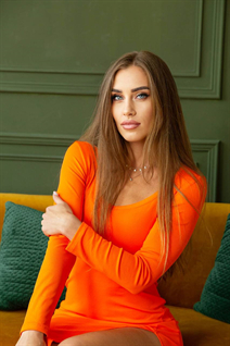 Femme ukrainienne en ligne svitlana de ternopol avec Chatain clairs cheveux, âge 37