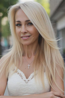 Wife from Ukraine ilona from odessa with Blonde hair age 49