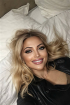 Dama de Ucrania yulia de kiev con pelo Rubio y edad 47 photo-7