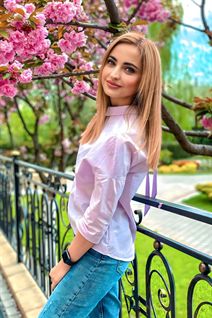 Wife from Ukraine anastasiia from lutsk with Blonde hair age 31