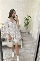 Dating ukrainian woman tatiana from odessa with Dark Brown hair age 22 photo-3