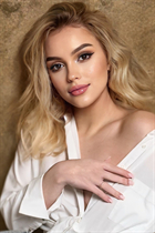 Girl from marseille katerina with Blonde hair age 22 photo-2