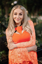 Mariée de nice yuliia avec Blond cheveux, âge 55 photo-1