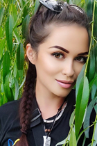 Ukrainian single woman irina from poltava with Dark Brown hair age 37 photo-12