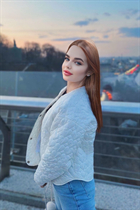 Slavic women anastasia from kiev with Light Brown hair age 18 photo-9