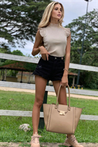 Belle fille vénézuélienne liliana de colombia avec Chatain clairs cheveux 39 ans photo-7