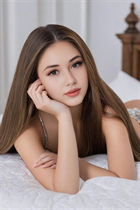 Impresionante chica ucraniana marianna de khmelnitsky con pelo Marrón claro y edad 19 photo-12