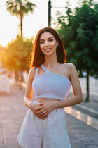 Chica alemana ariana de marburg con pelo Marrón oscuro y 23 años photo-1