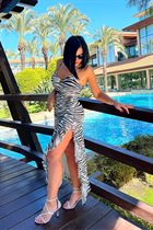 Bride from ankara viktoria with Black hair age 49 photo-1
