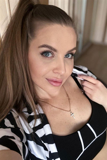 Novia ucraniana soltera maria de odessa con pelo Rubio y edad 37