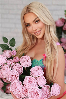 Beautiful Ukrainian bride viktoriia from kiev with Blonde hair age 32