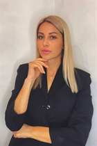 portofino bride yana with Blonde hair age 35 photo-2