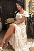 Dating a belarusian girl katsiaryna from minsk with Black hair age 39 photo-8