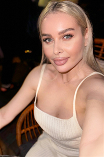 Fille ukrainienne olga de krivoy rog avec Blond cheveux, âge 33
