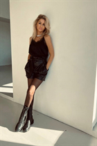 Girl from flagstaff marina with Blonde hair age 44 photo-24