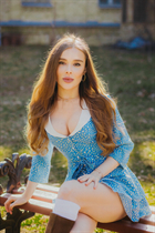 Beautiful Ukrainian woman polina from kyiv with Light Brown hair age 33 photo-5