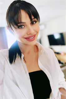 Ukrainian girl anastasiia from dnipro with Black hair age 34