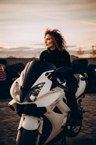 Jolie fille tatiana de london avec Brunette cheveux, âge 41 photo-24