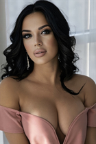 Dating a ukrainian girl victoria from kiev with Black hair age 32 photo-6