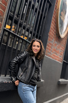 Fille de budapest inna aux cheveux Chatain clairs, age 45 photo-13