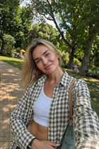 zagreb mariée zhanna avec Blond cheveux, âge 44 photo-5