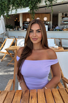 Cute Colombian woman natali from medellin with Light Brown hair age 29 photo-2