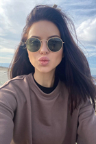 Girl from new york dariia with Dark Brown hair age 27 photo-7