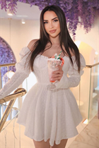 Ukrainian woman diana from samar with Dark Brown hair age 29 photo-3