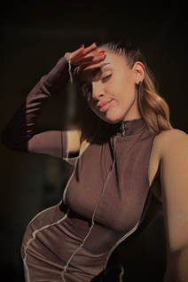 florida bride bogdana with Light Brown hair age 23