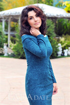 Dating moldovan girl silvia from slobozia with Dark Brown hair age 32 photo-5