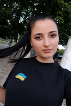 Superbe fille ukrainienne khrystyna de izmail avec Noirs cheveux, âge 23 photo-1