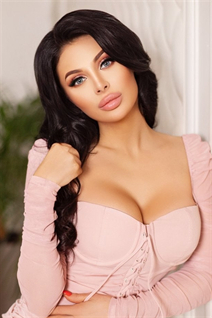 Ukranian bride anna from kiev with Black hair age 42