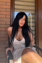 Mariée ukrainienne rehina de rivne avec Noirs cheveux, âge 39 photo-1